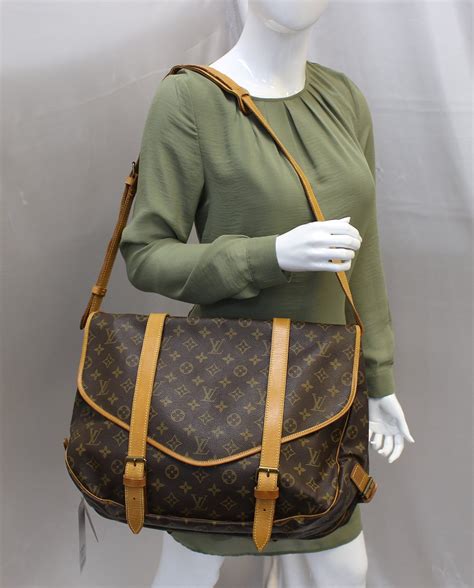 louis vuitton saumur 43.